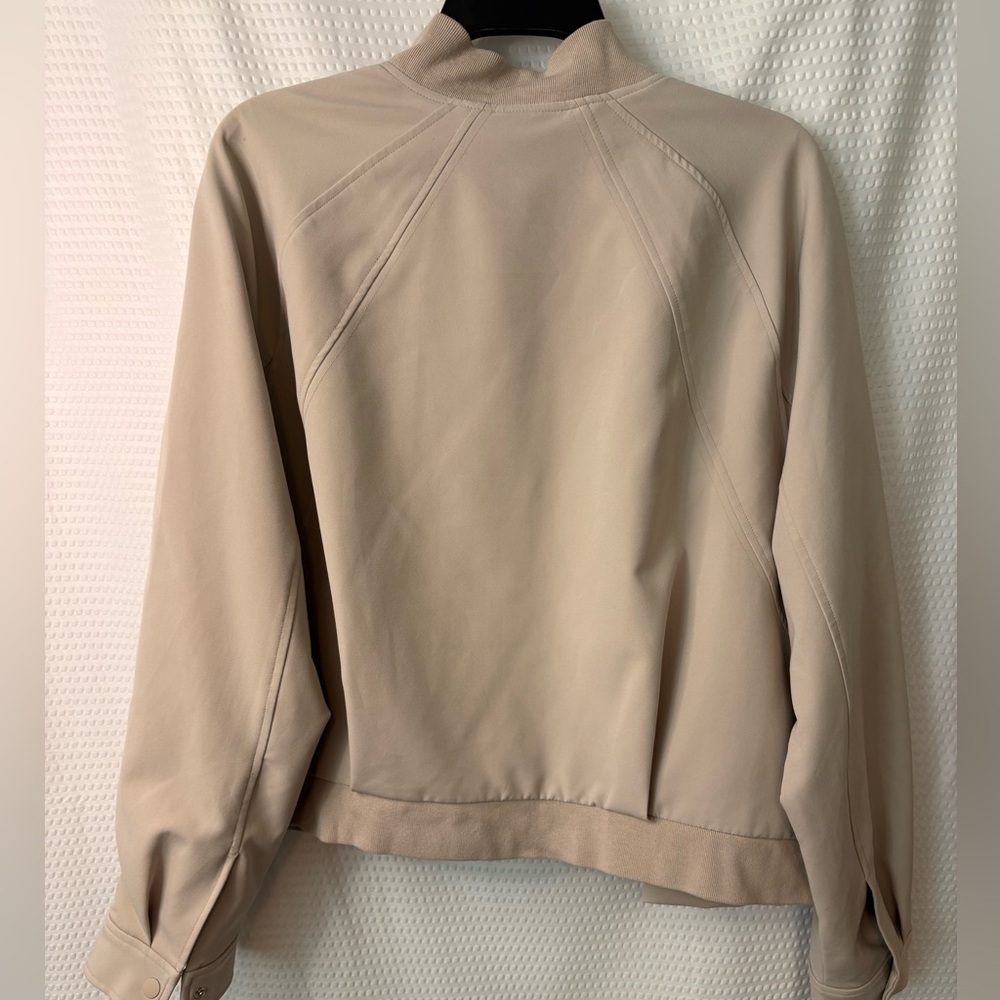 Athleta Endless Bomber Jacket in Abalone Sz lg - Picture 3 of 8